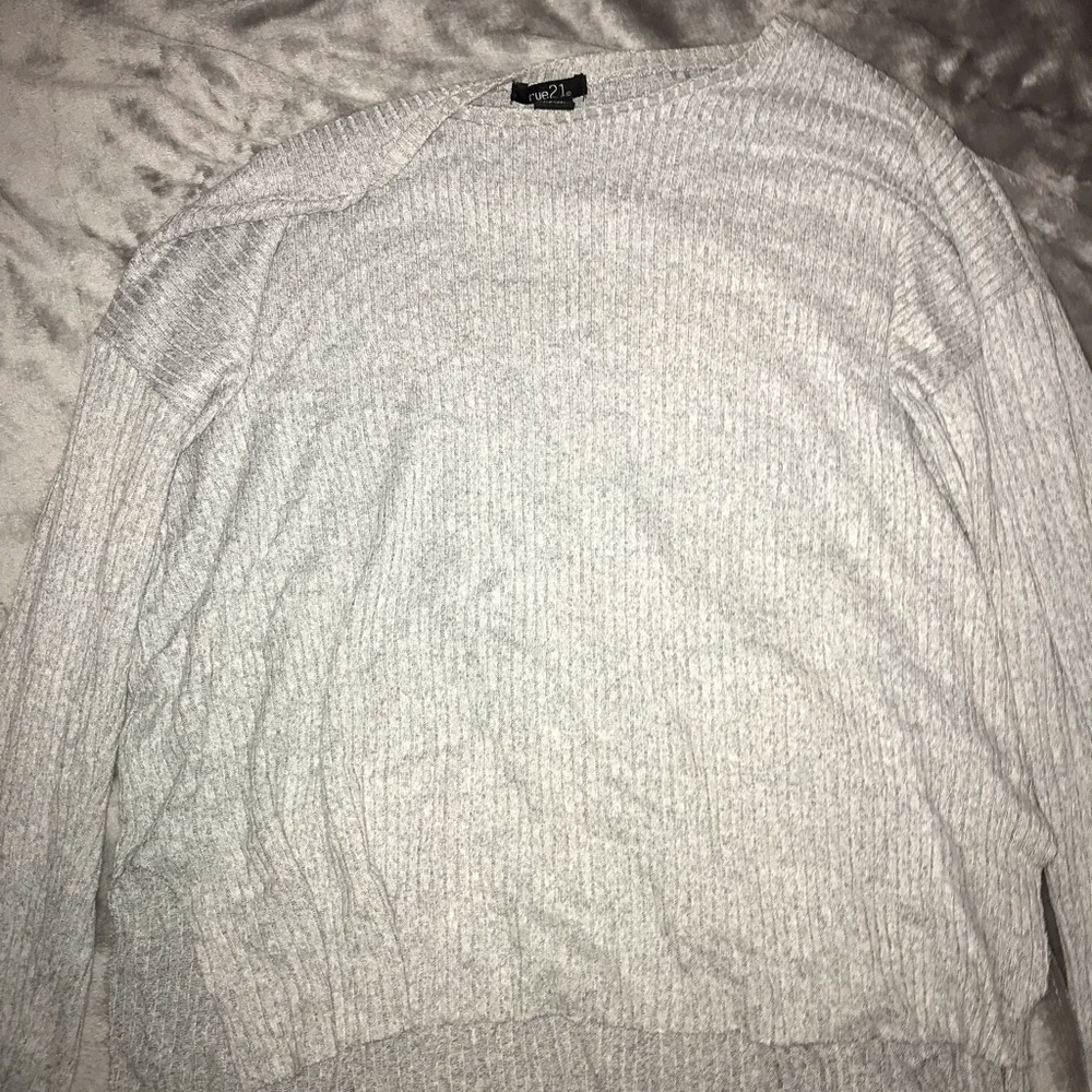 Grey long sleeve rue 21 shirt